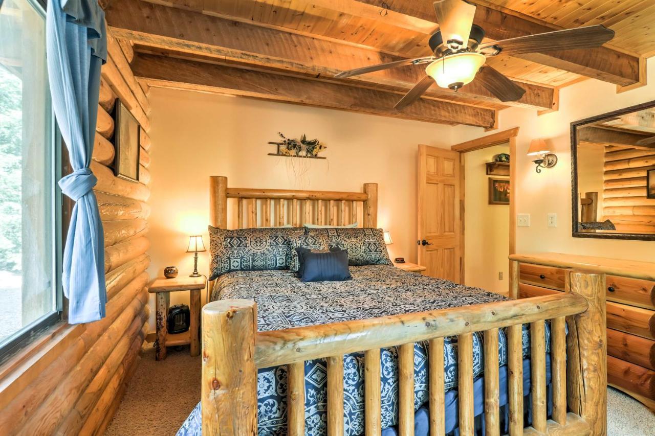 Cozy Utah Cabin With Deck And Fire Pit! Duck Creek Village Bagian luar foto