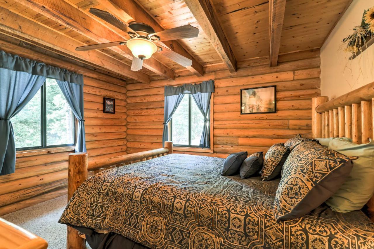 Cozy Utah Cabin With Deck And Fire Pit! Duck Creek Village Bagian luar foto